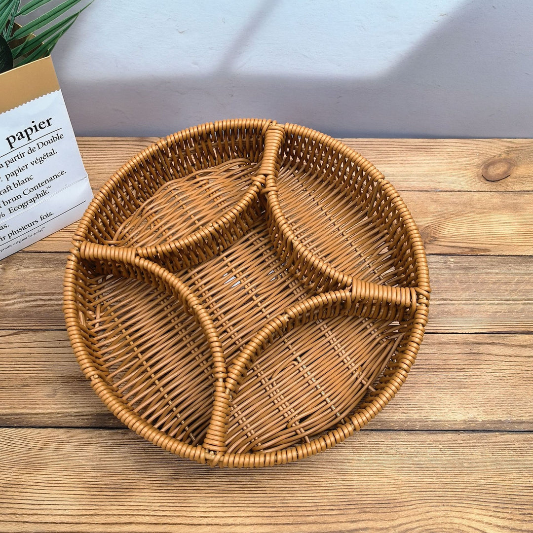 Ladies beef braided serving basket with three compartments Bowlift