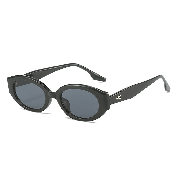 Fashion-Forward Statement Oval Sunglasses Bowlift