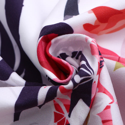 Women's beach towel with colorful flamingo design Bowlift