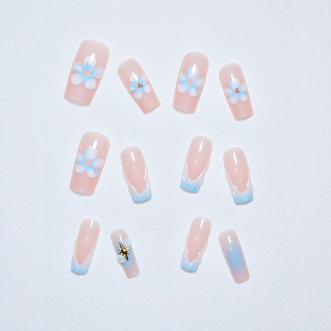 Floral-Embellished Nail Art Extensions Bowlift