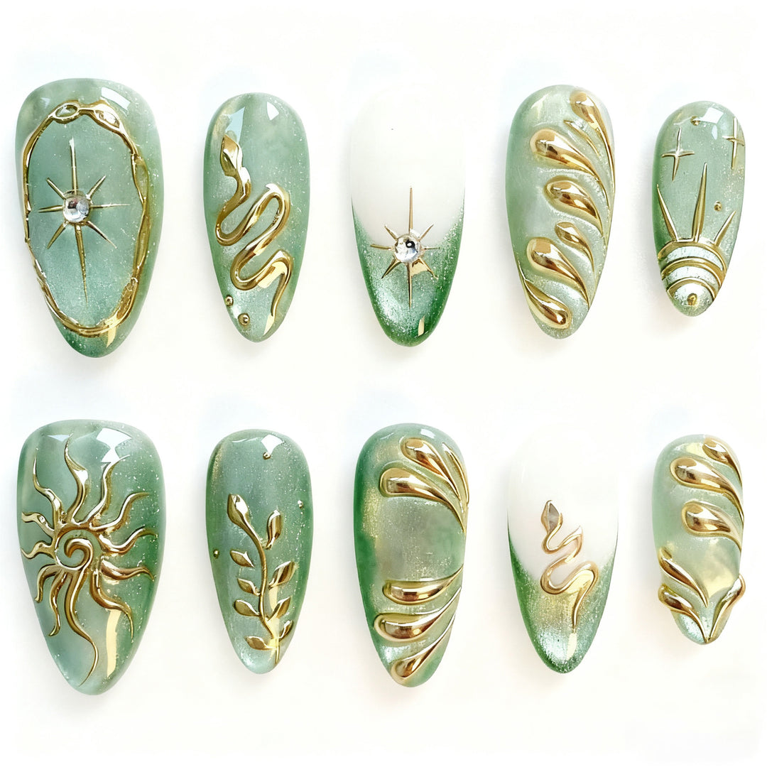 Artificial nails with elegant gold design Bowlift