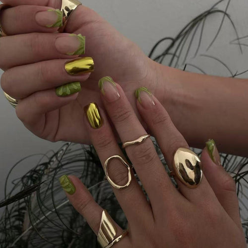 Creative Nail Art with Sparkling Accents Bowlift