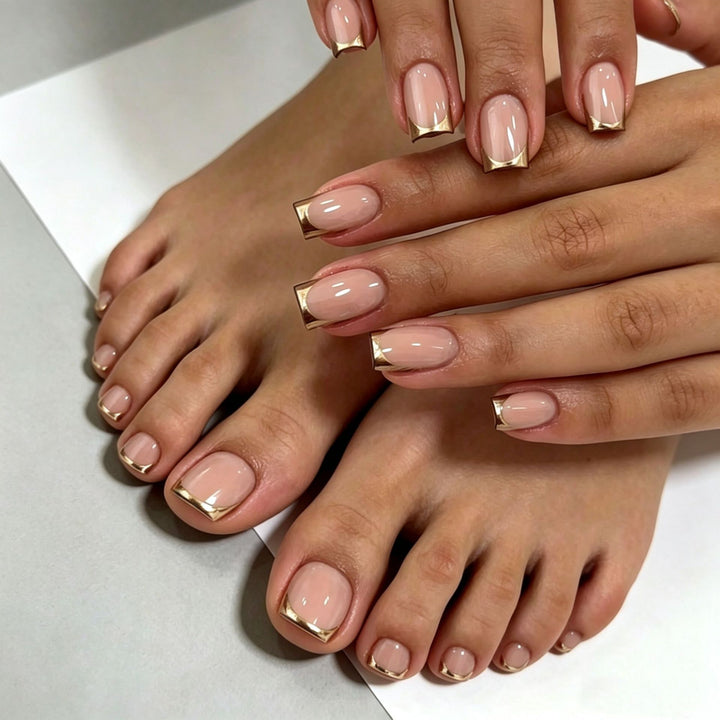 Elegant Press-On Nail Tips with Decorative Bow Bowlift