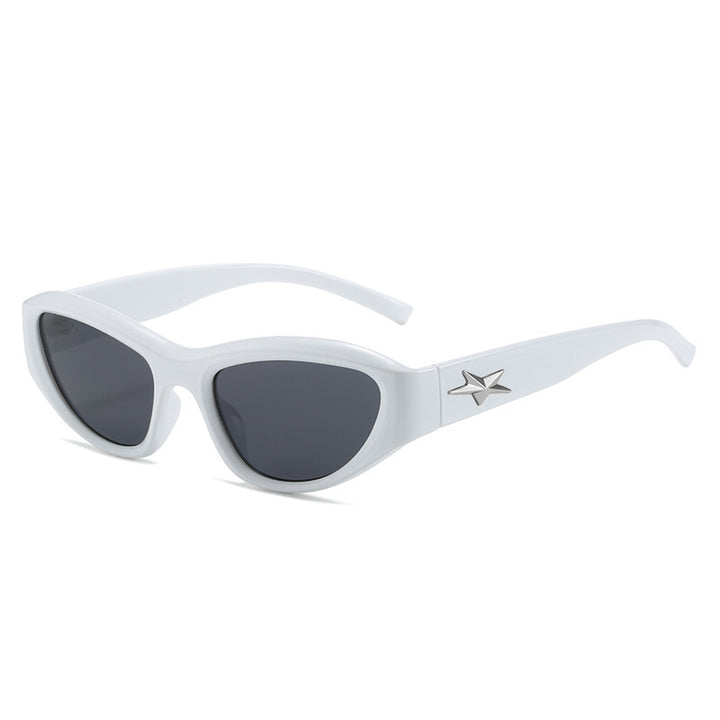 Retro-Inspired Cat-Eye Sunglasses Bowlift