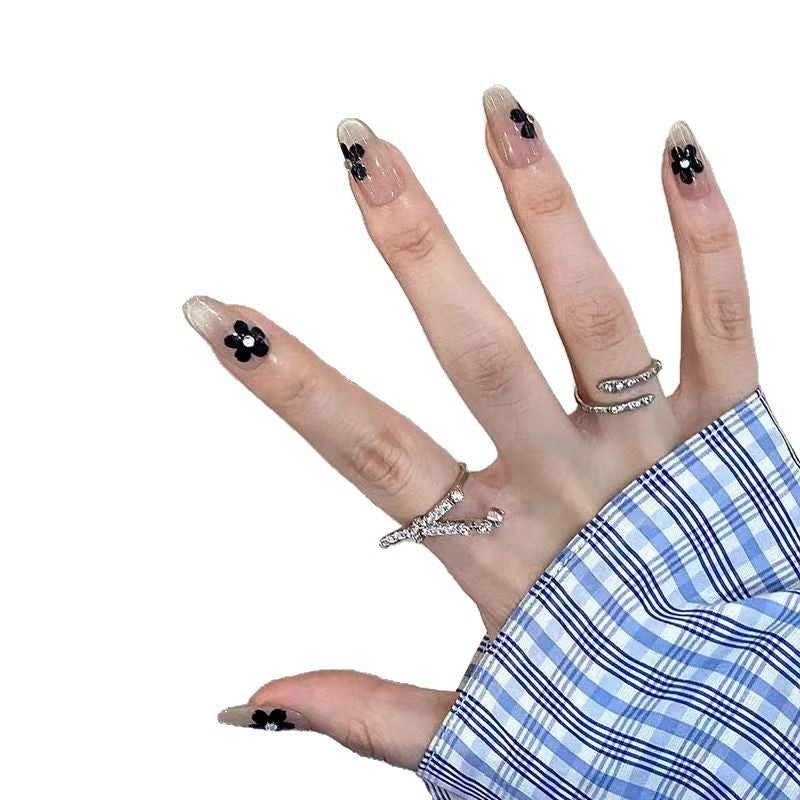 Artificial nails with elegant floral decorations Bowlift