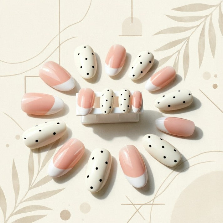 Artificial nails with Polka Dots Bowlift