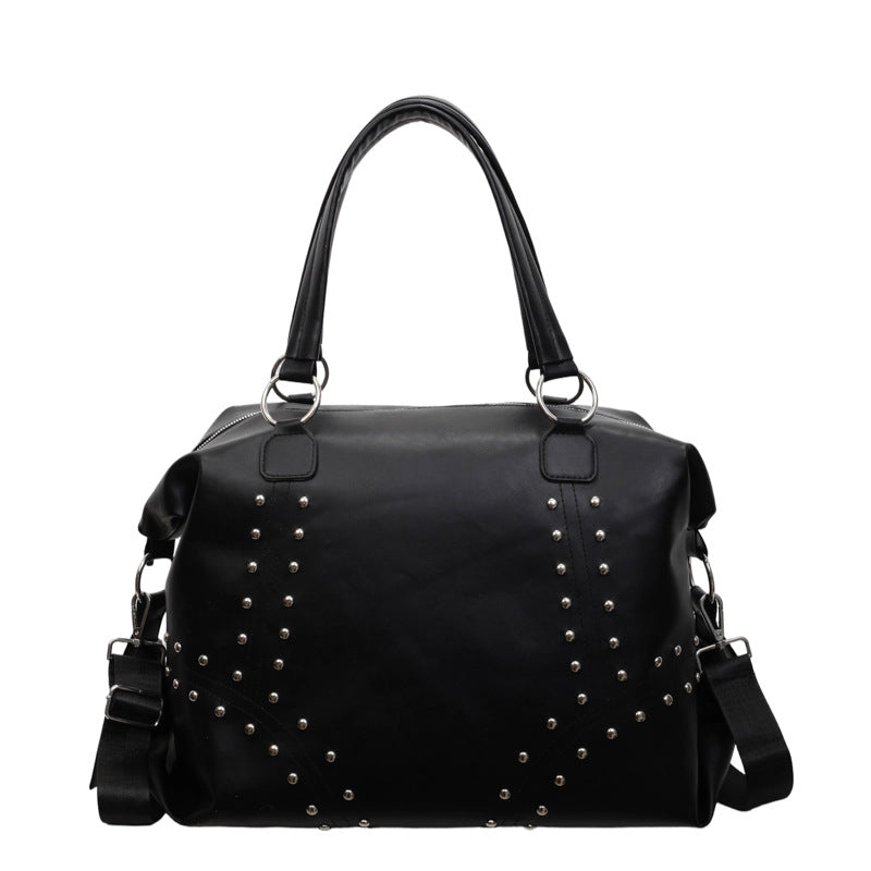 Elegant and Spacious Handbag Bowlift