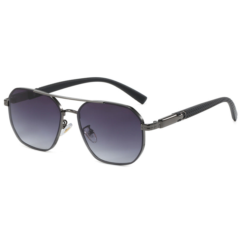 Women’s fashionable sunglasses with stylish accents Bowlift
