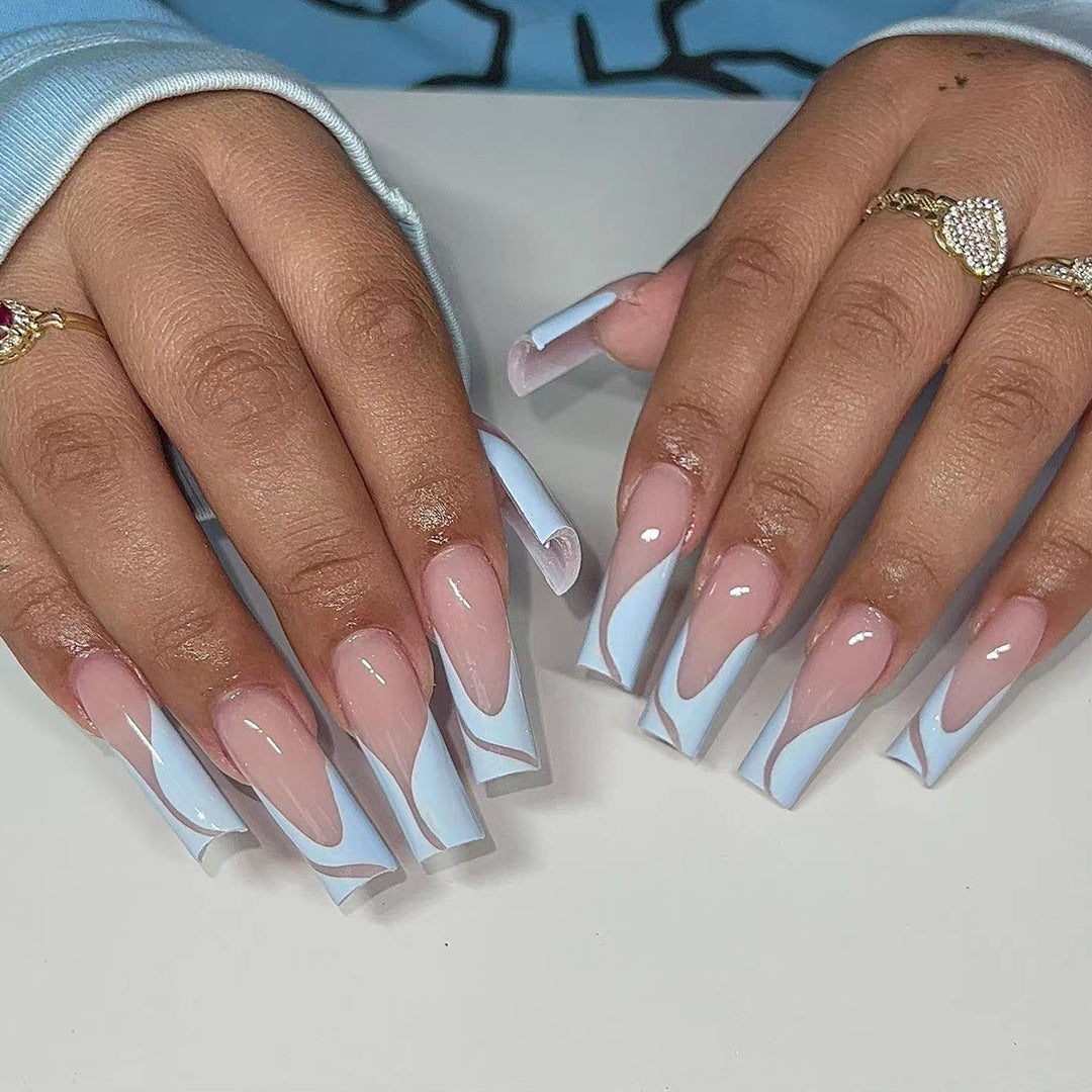 Creative and stylish nail art Bowlift