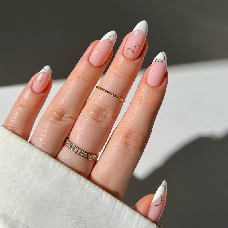 Elegant Heart-Designed Press-On Nail Tips Bowlift