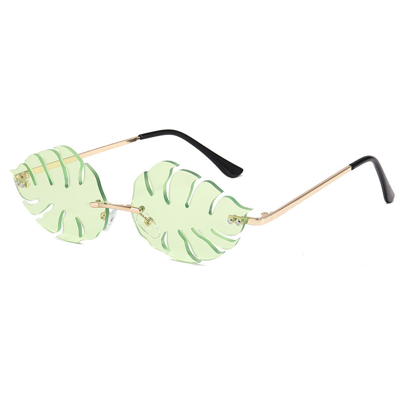 Ladies fashionable sunglasses with striking leaf design Bowlift