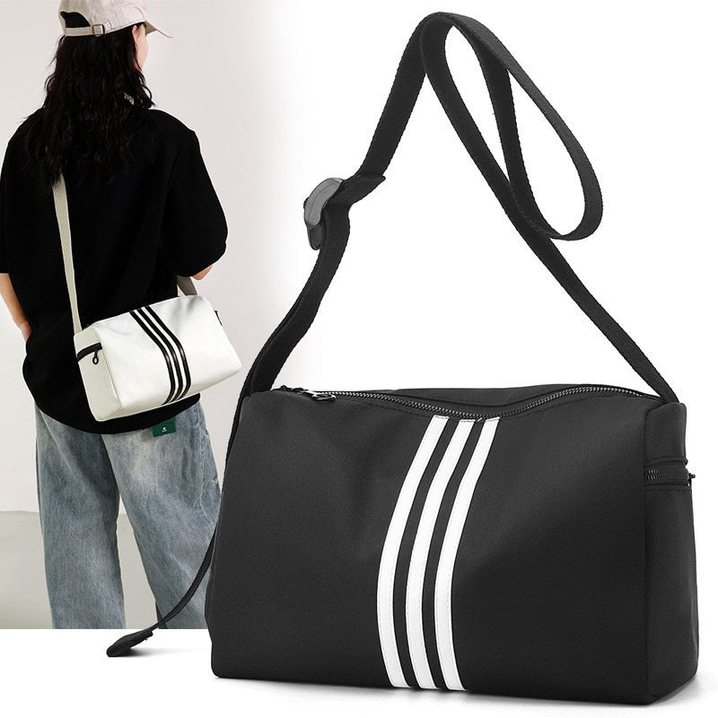 Sporty Shoulder Bag Bowlift