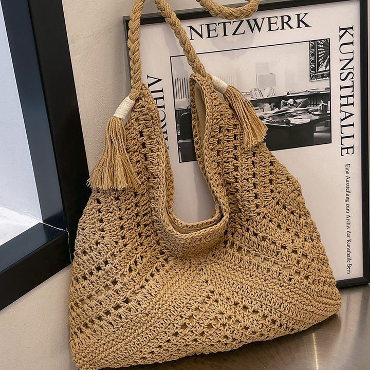 Hand-knotted beach bag with tassels Bowlift