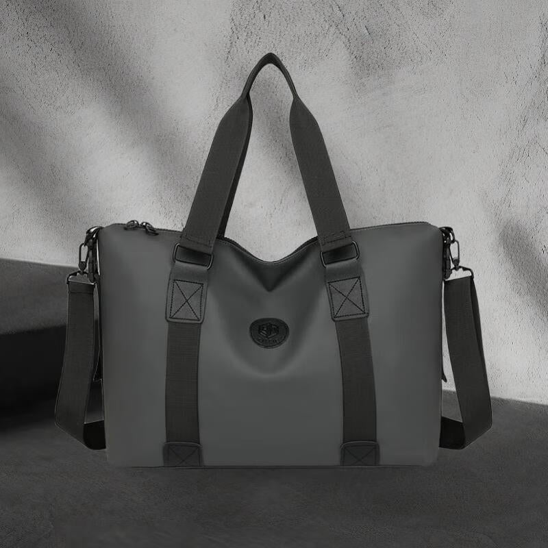 Tote bag with versatile design and spacious storage Bowlift