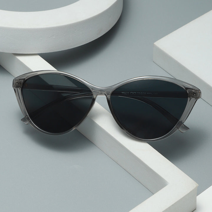Women's Cat-Eye Glasses with Modern Design Bowlift