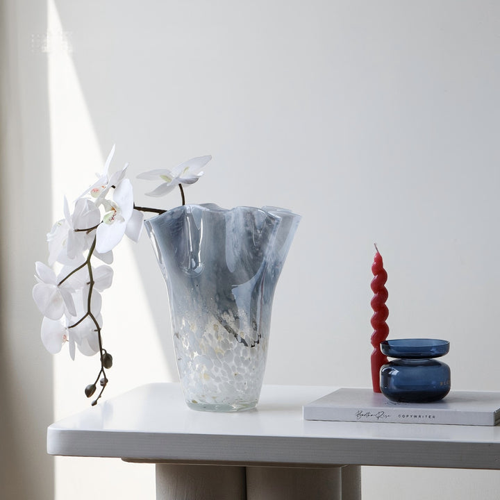 Elegant Glass Vase with Wavy Edge Bowlift