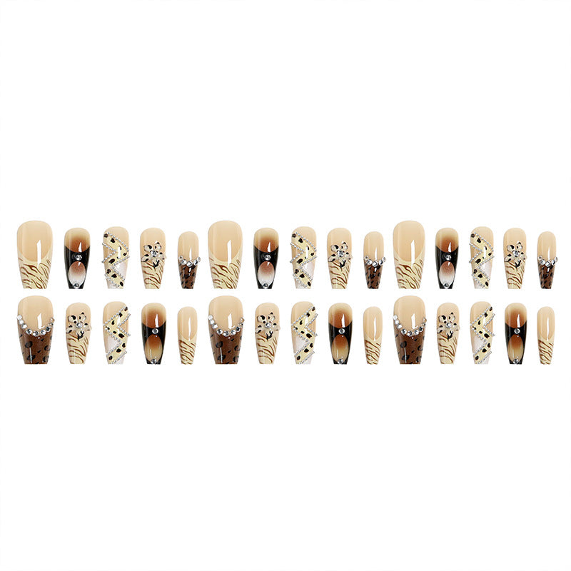 Glamorous Nail Set Bowlift