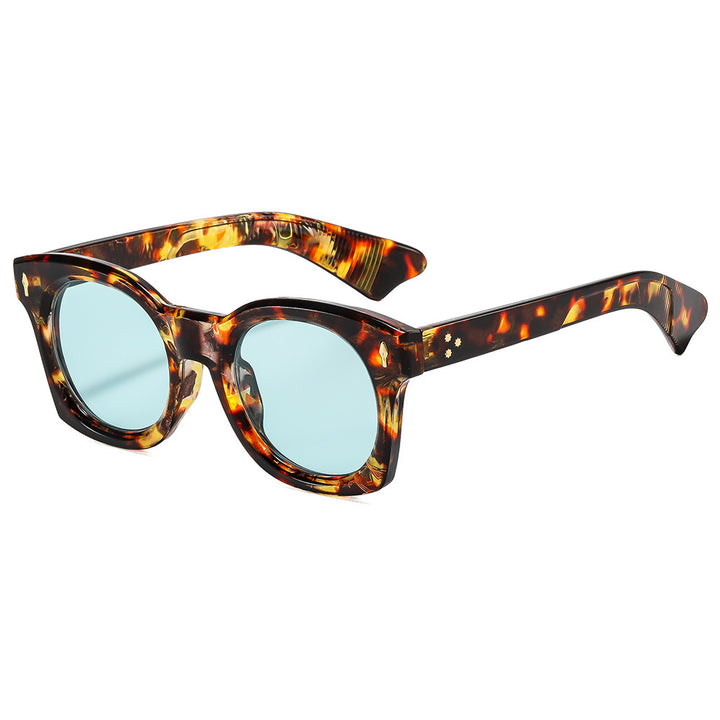 Vintage-Inspired Bold Frame Sunglasses Bowlift