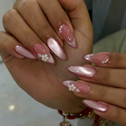 Elegant Floral Nail Design Press-On Tips Bowlift