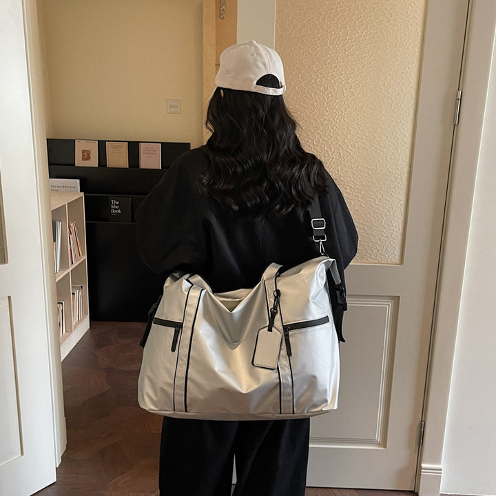Sporty Travel Bag Bowlift