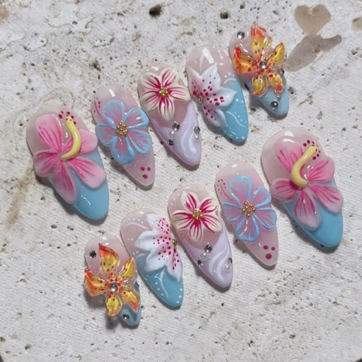 Artistic Floral and Star-Embellished Press-On Nail Set Bowlift