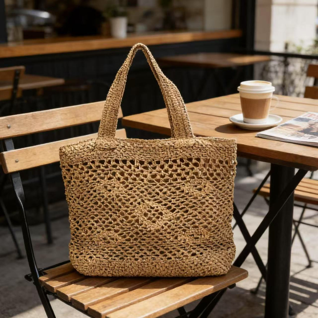 Macrame Handbag with Airy Structure Bowlift