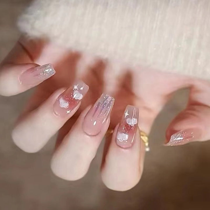 Artful nail art with cloud design Bowlift