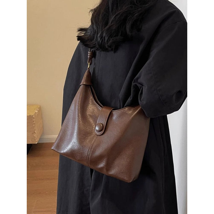 Luxe Casual Hobo Bag Bowlift