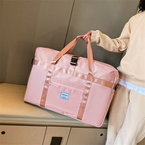 Large Sports Duffel Bag with Durable Outer Material and Clever Compartment Design Bowlift