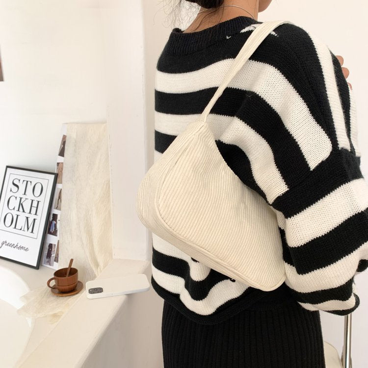 Fashionable Cord Handbag Bowlift