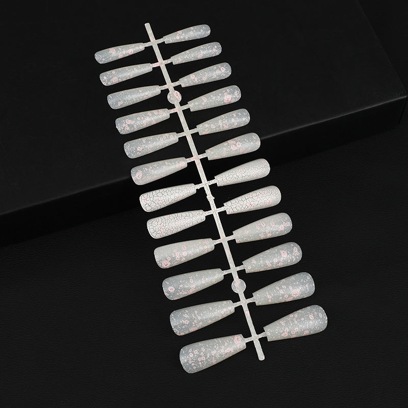 Artificial nails with delicate floral design Bowlift