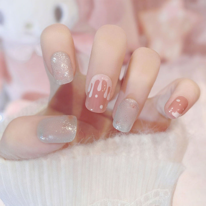 Elegant and Natural Nail Decoration Bowlift