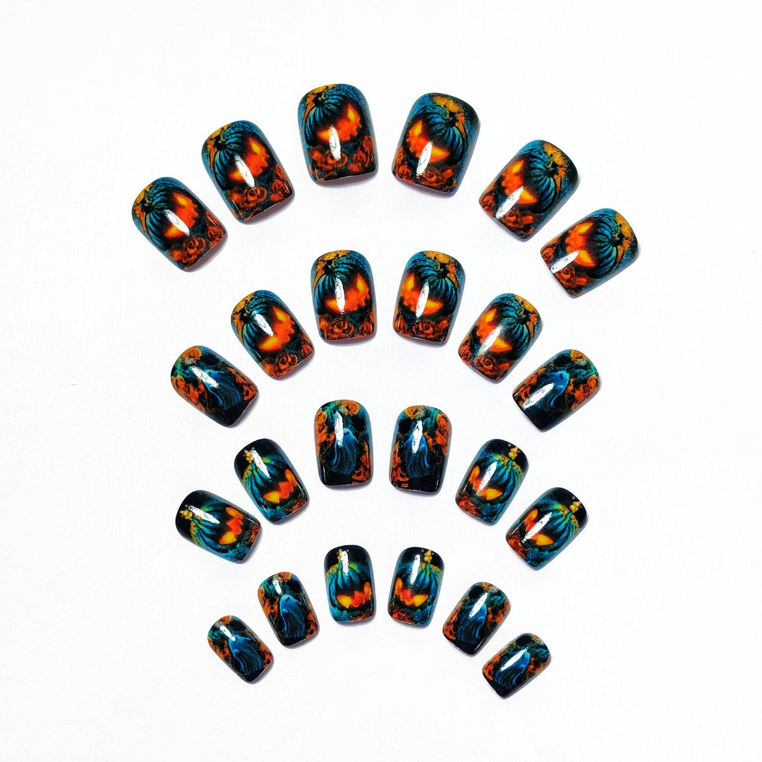 Artificial nails with Halloween design Bowlift