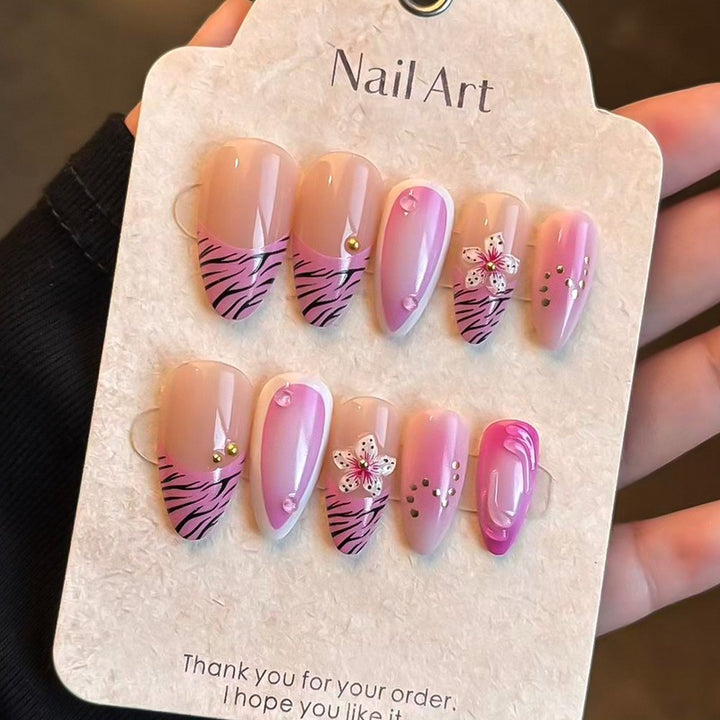 Artistic Press-On Nail Art Collection Bowlift