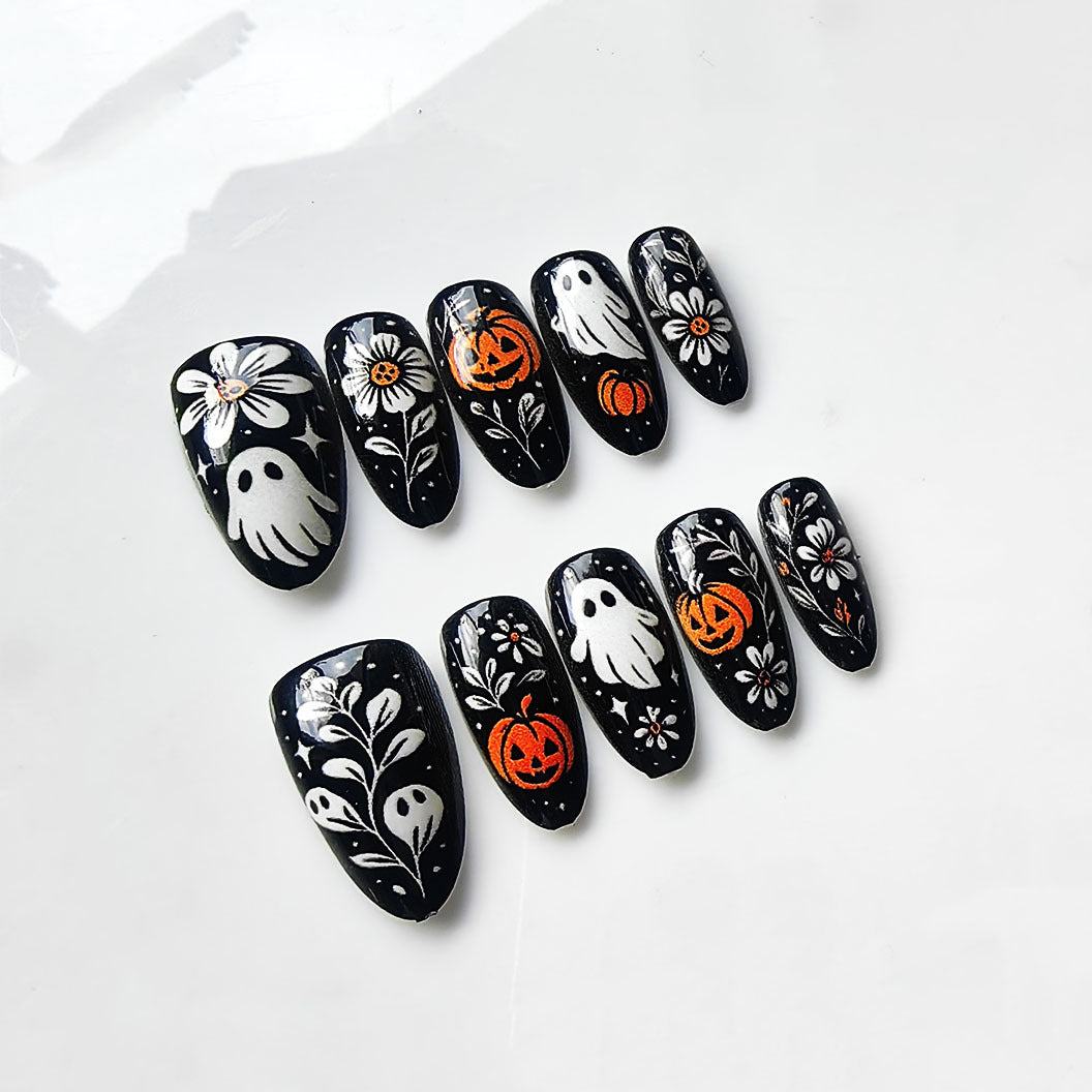 Artificial nails in Halloween design Bowlift