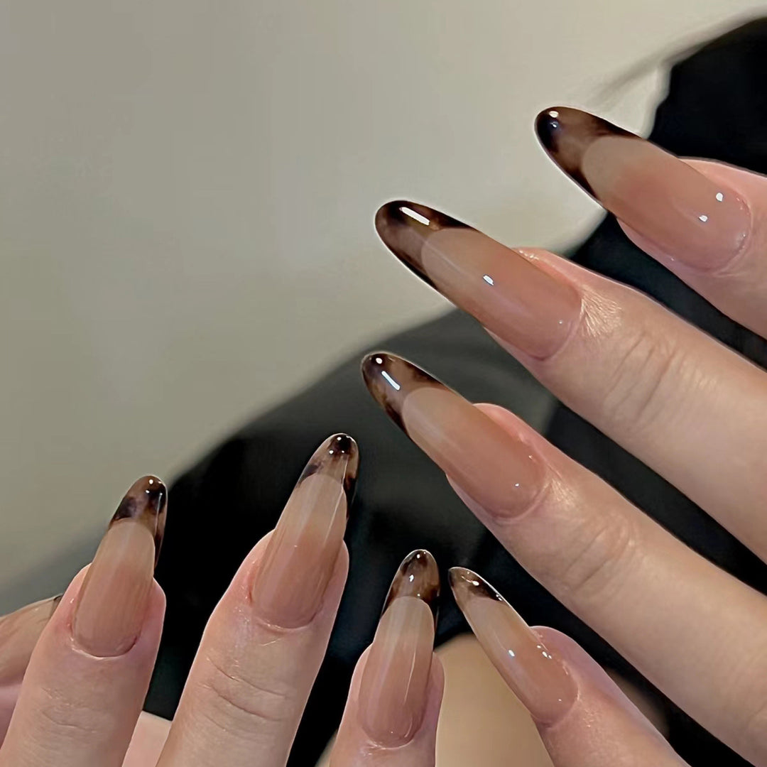 Stylish Press-On Nail Set with Artistic Leopard Design Bowlift
