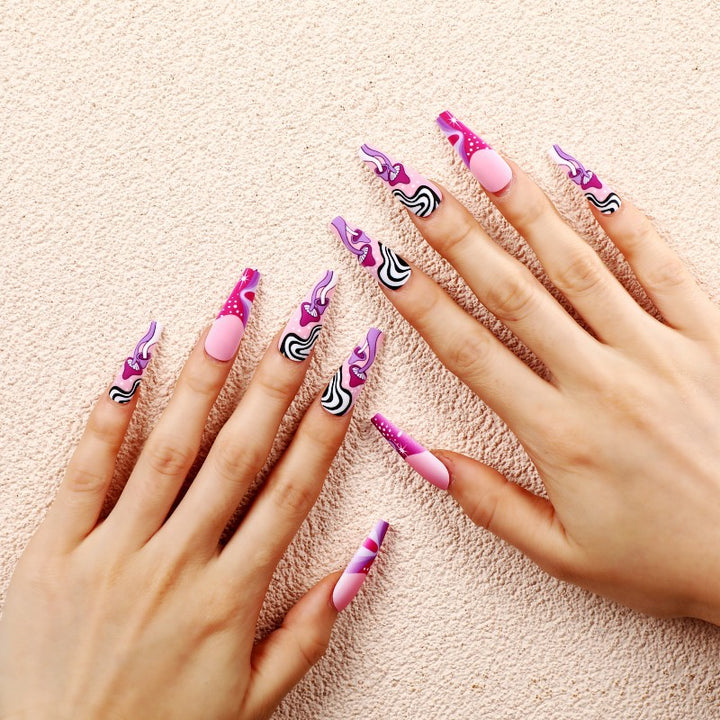 Artificial nails in modern abstract design Bowlift