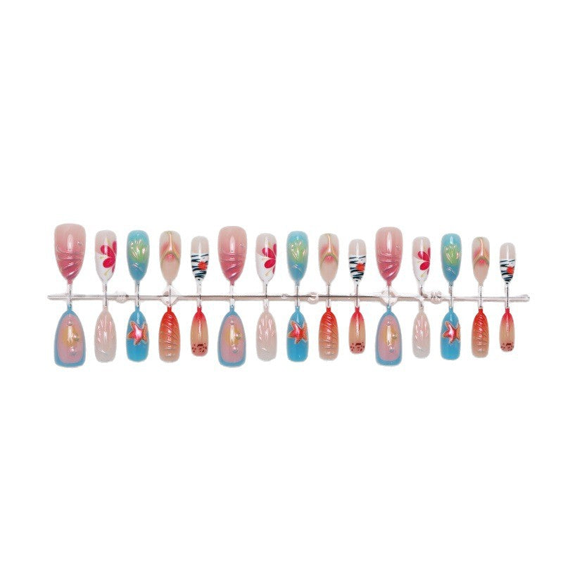 Artistic nail tips with maritime motifs Bowlift