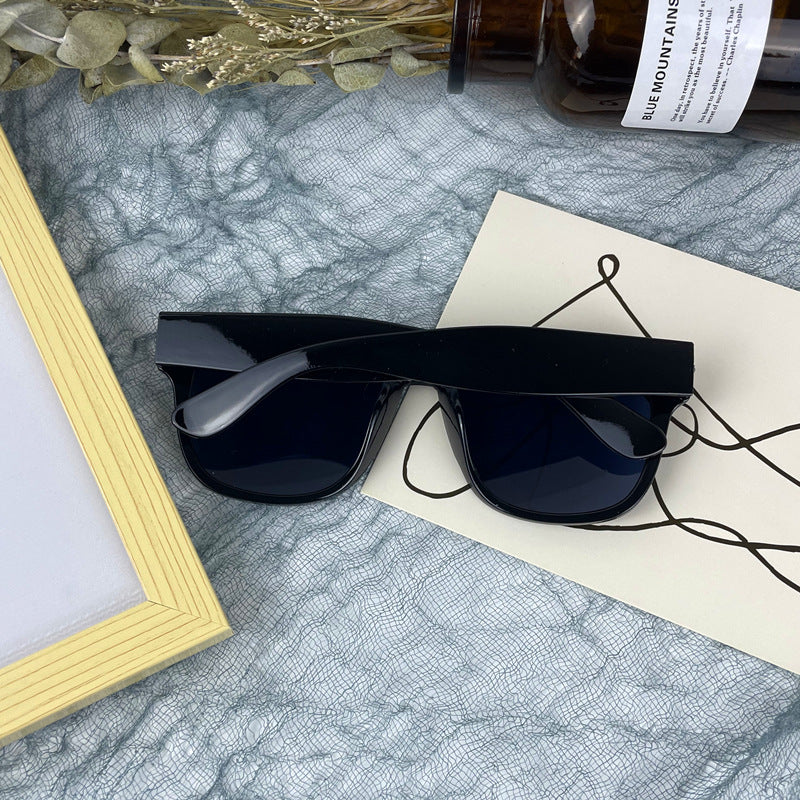 Bold Angular Frame Sunglasses Bowlift