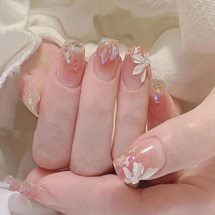 Decorative Press-On Nail Design Set Bowlift