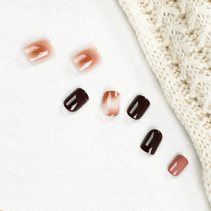 Elegant Nail Art with Glitter and Ombre Effect Bowlift