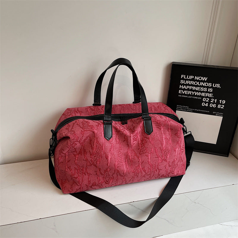 Sporty travel bag with innovative design Bowlift