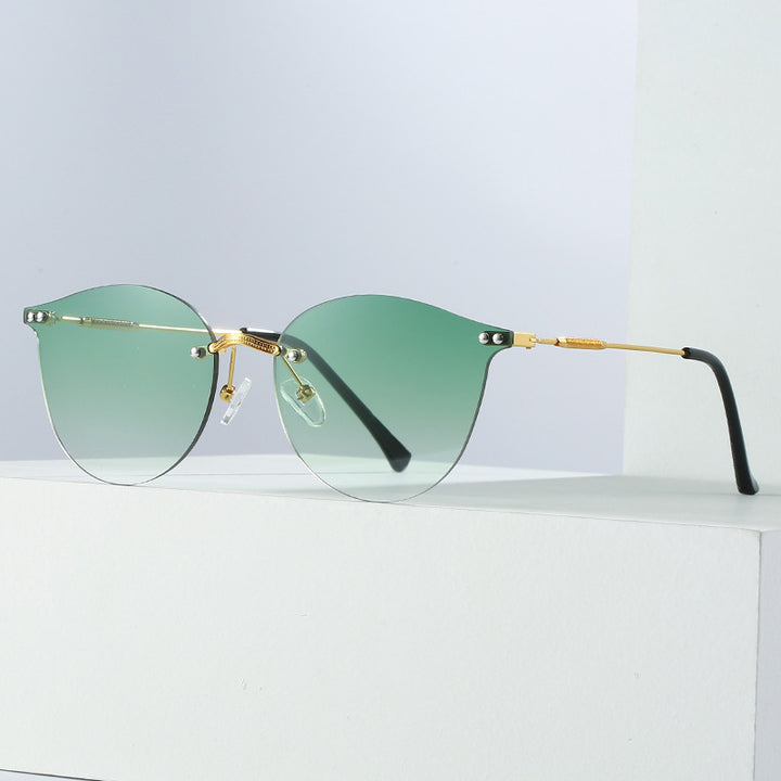 Women's fashionable sunglasses with innovative metal frame and flexible nose pads Bowlift
