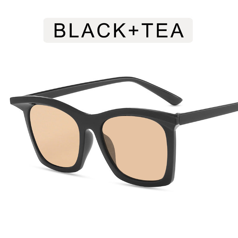 Women's Cat-Eye Sunglasses with Gradient Lenses and Transparent Frame Design Bowlift