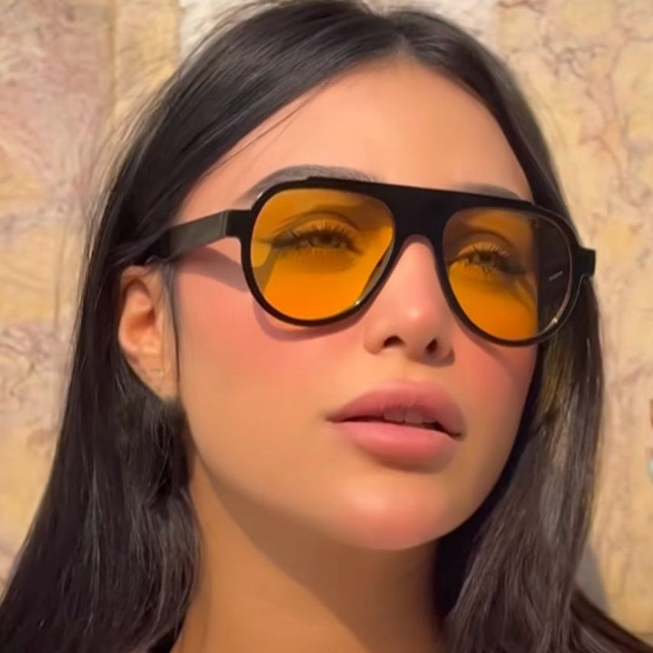 Women Vintage-Style Sunglasses with Elegant Plastic Frame in Leopard Pattern Bowlift