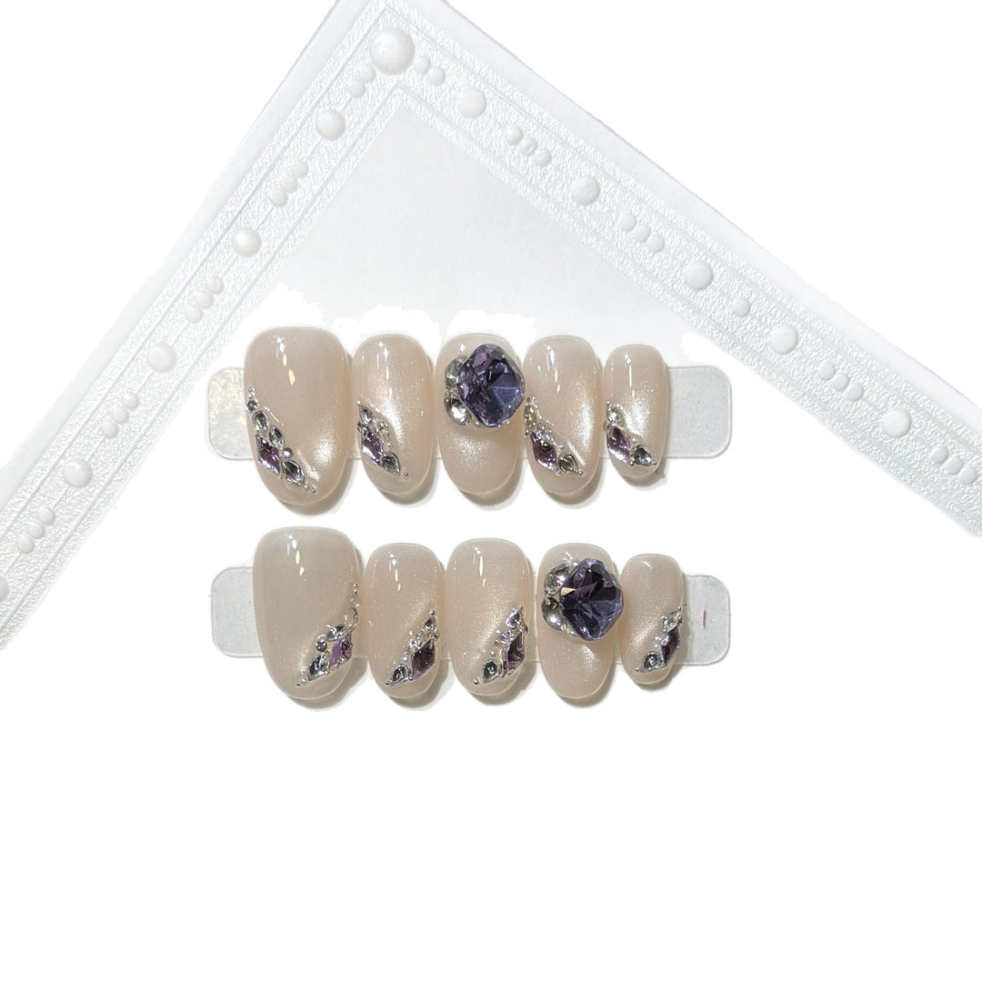 Elegant Press-On Nail Set with Gemstone Accents Bowlift