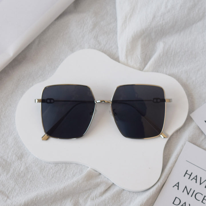 Elegant Beaded Eyewear Chain Bowlift 1786692260