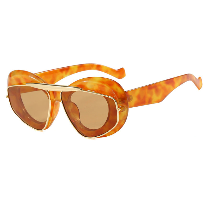 Women futuristic sunglasses with elegant frame Bowlift