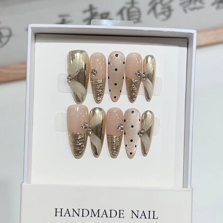 Luxury Press-On Nail Art Set with Elegant Metallic Accents Bowlift
