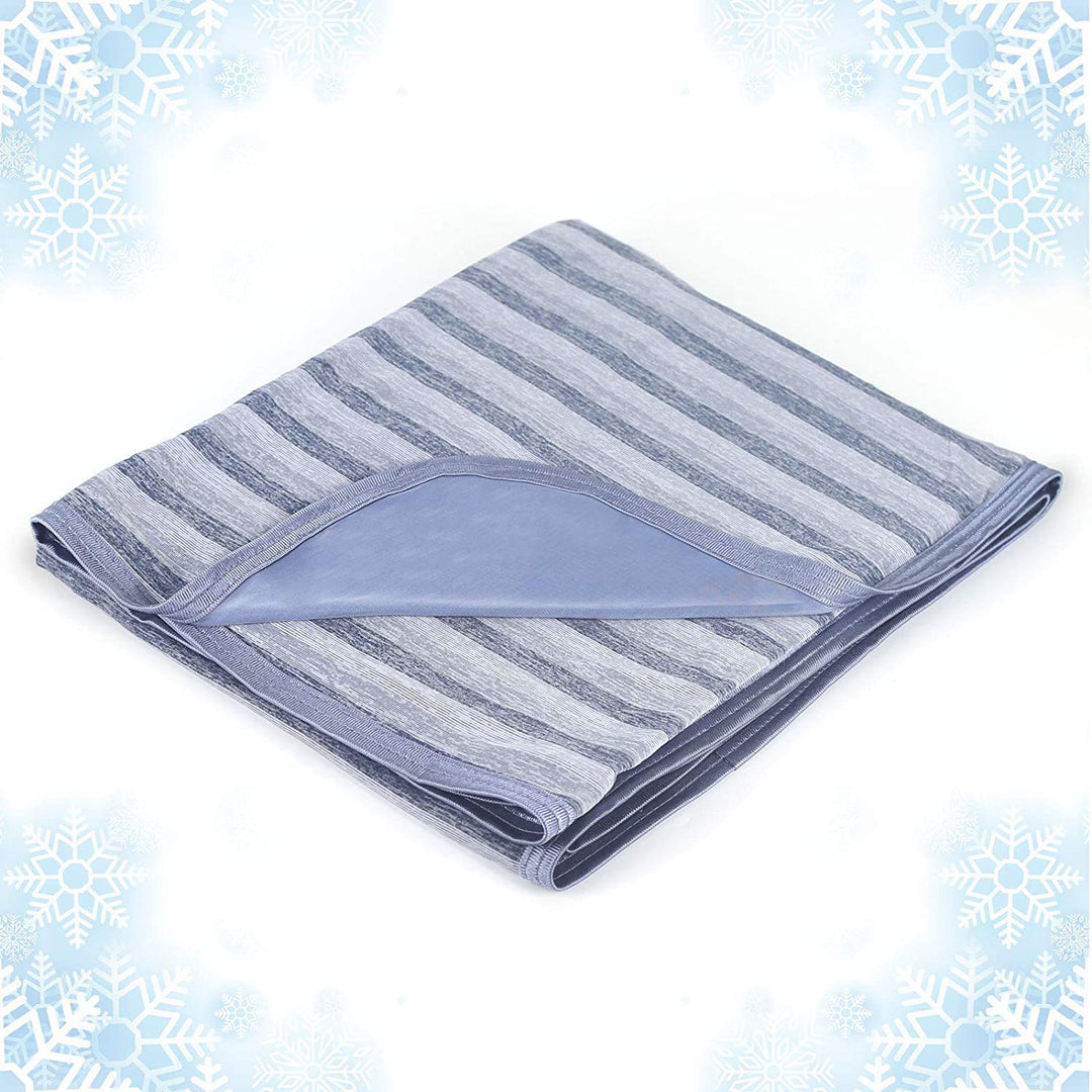 Women Soft and Breathable Striped Fleece Blanket Bowlift